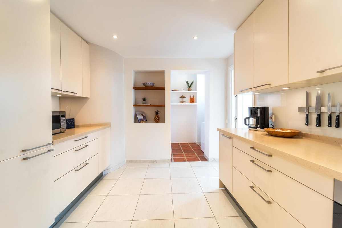 Huis te koop in Elviria | 4 slaapkamers H5418922