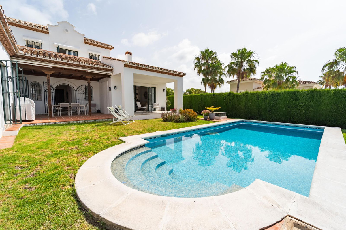 Huis te koop in Elviria | 4 slaapkamers H5418922