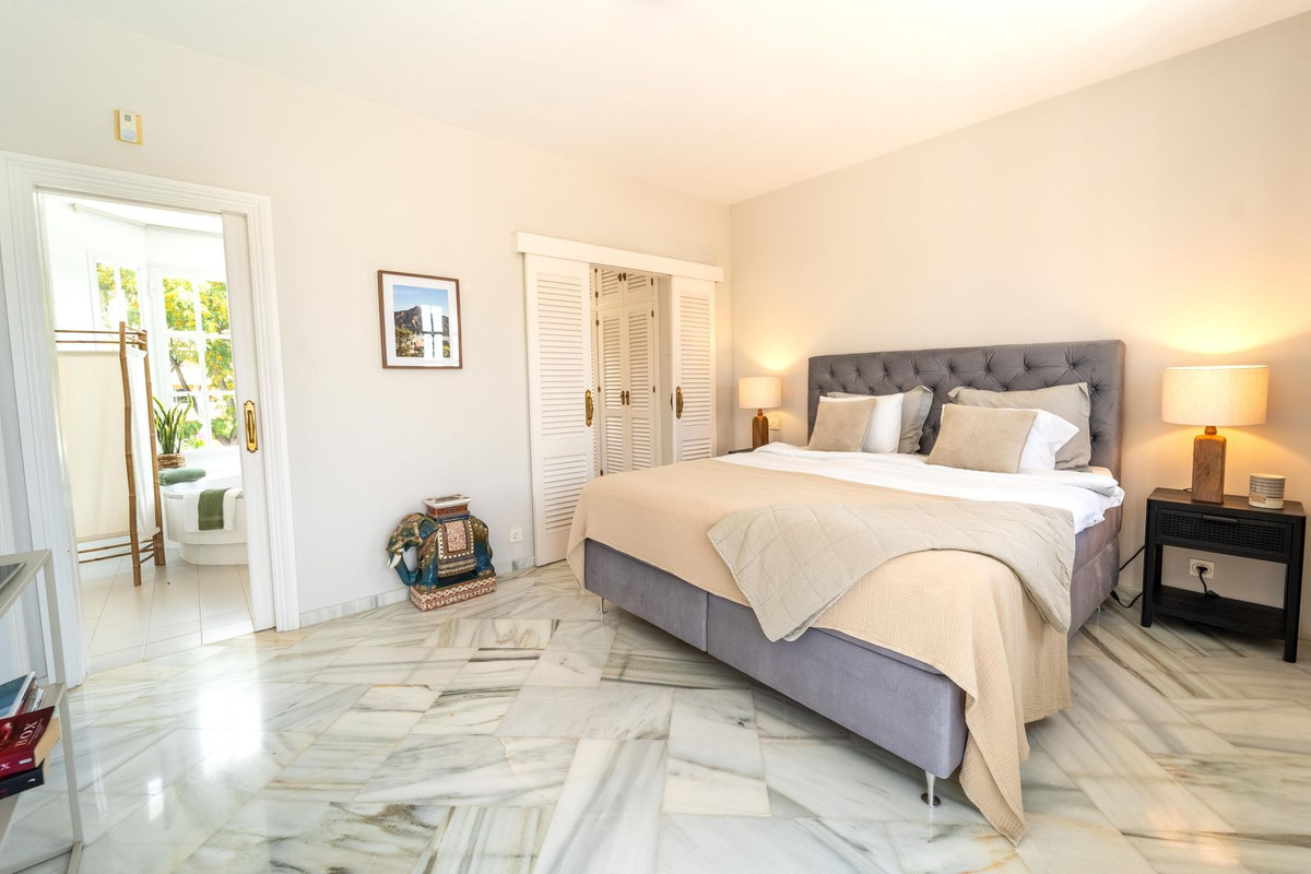 Huis te koop in Elviria | 4 slaapkamers H5418922