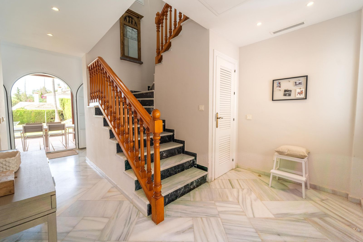 Huis te koop in Elviria | 4 slaapkamers H5418922