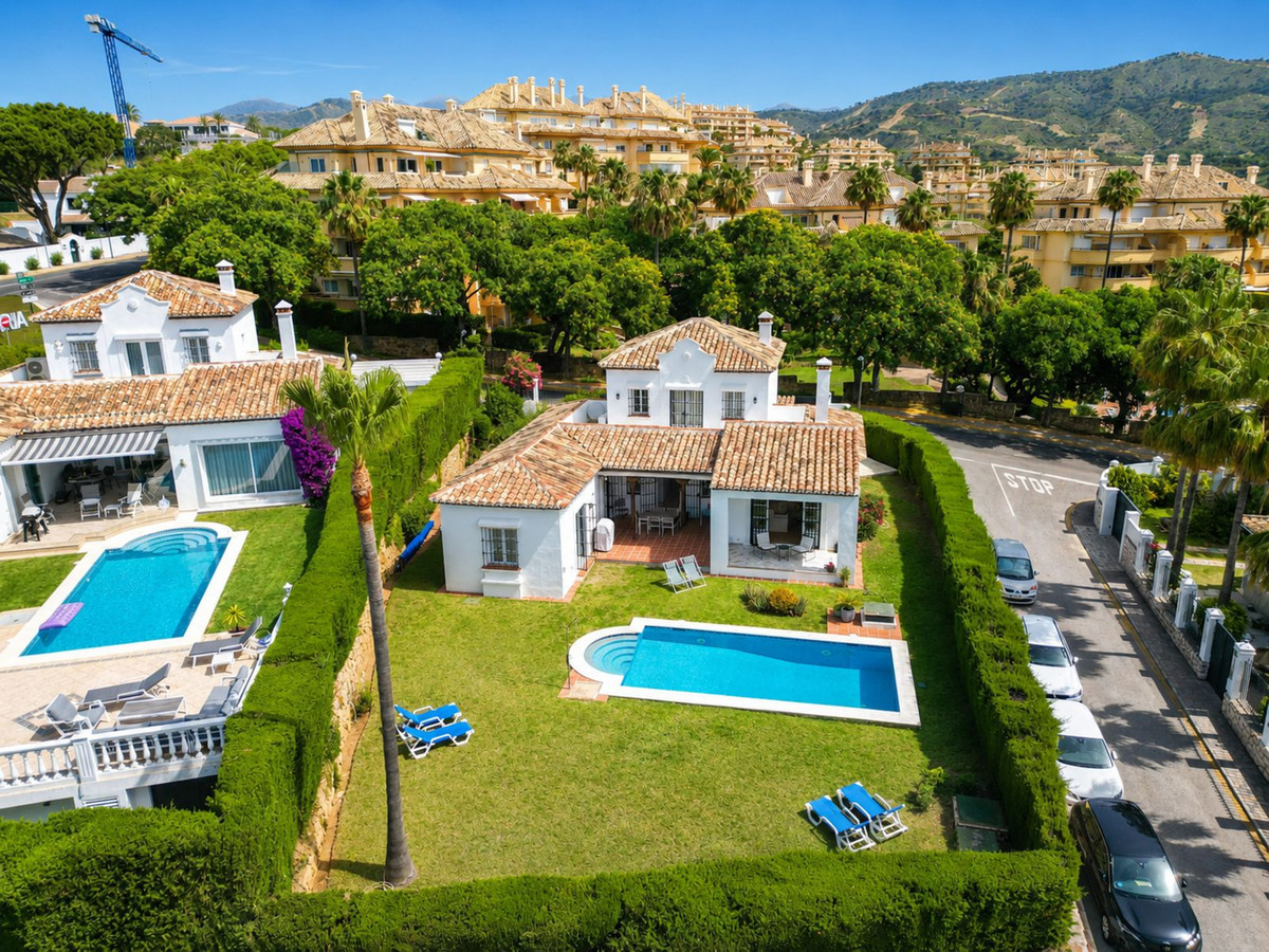 Huis te koop in Elviria | 4 slaapkamers H5418922