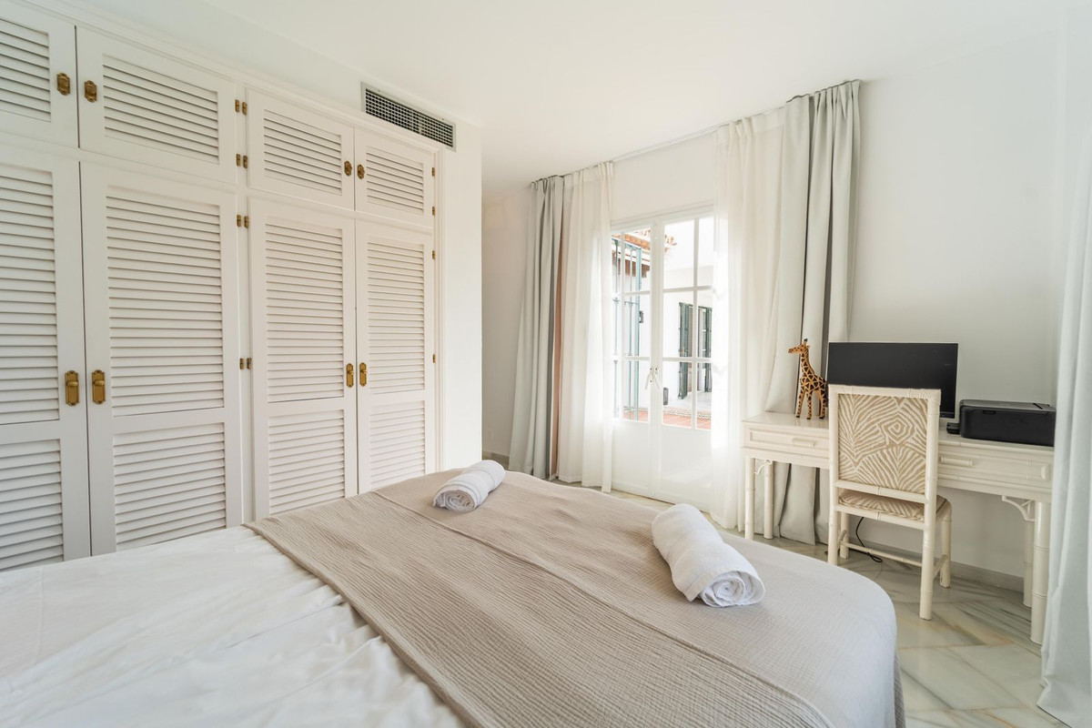 Huis te koop in Elviria | 4 slaapkamers H5418922