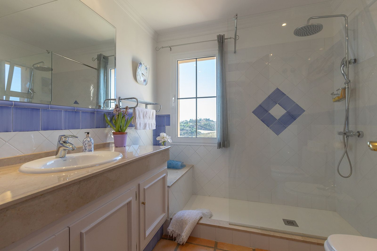 Huis te koop in Elviria | 5 slaapkamers H5450344