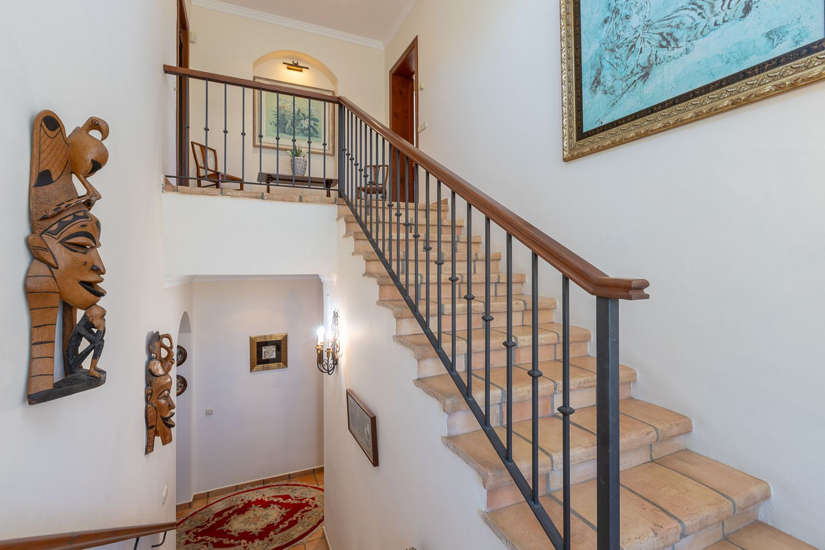 Huis te koop in Elviria | 5 slaapkamers H5450344