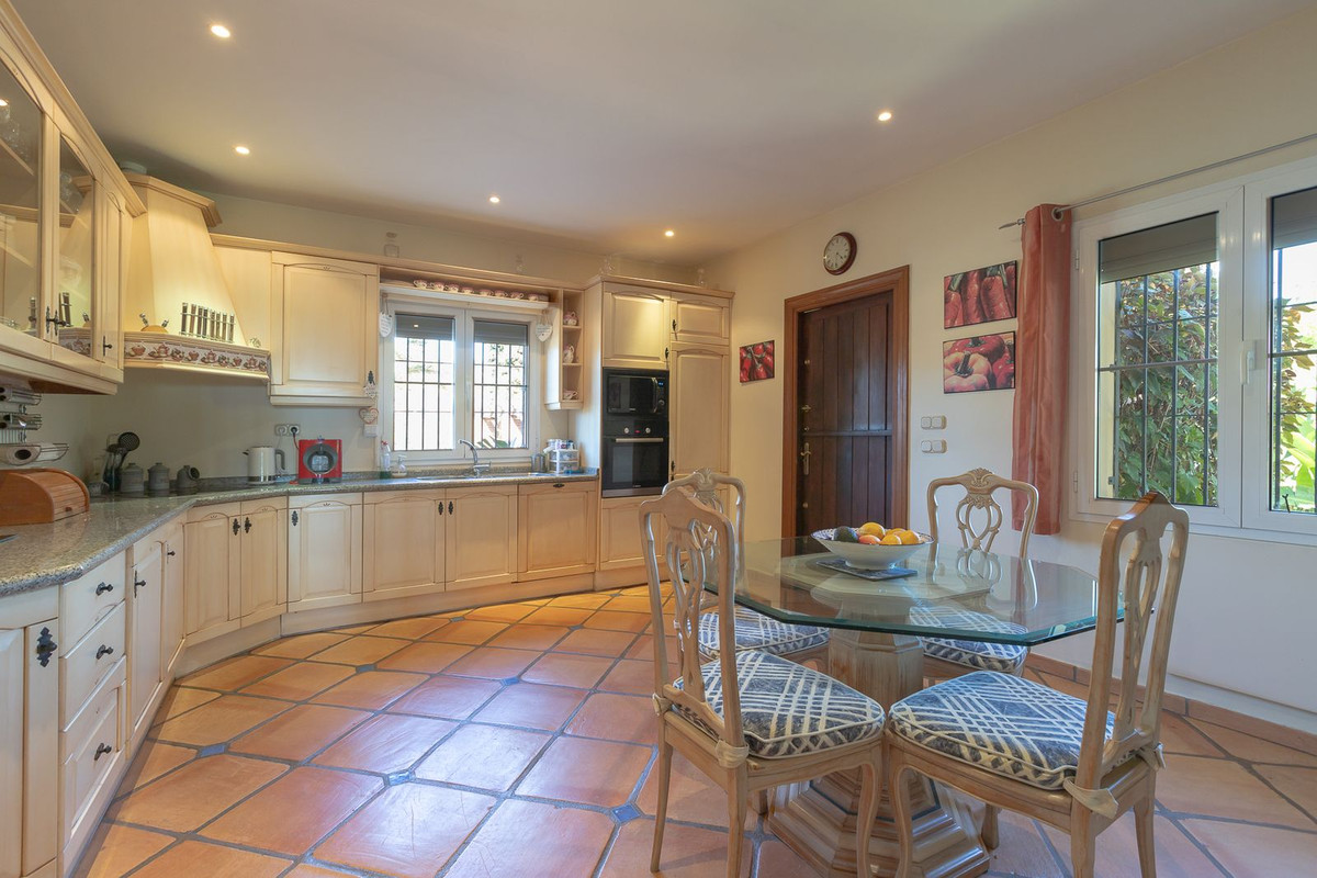 Huis te koop in Elviria | 5 slaapkamers H5450344