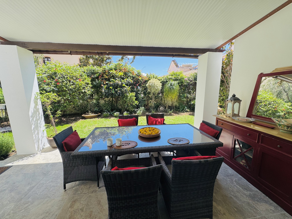 Huis te koop in Elviria | 4 slaapkamers H5457793