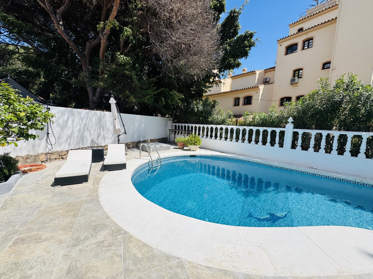 Huis te koop in Elviria | 4 slaapkamers H5457793