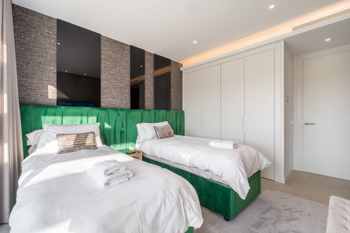 Huis te koop in Elviria | 5 slaapkamers H5459698
