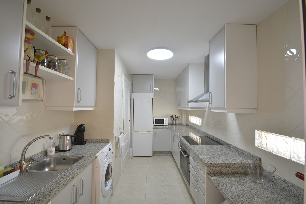 Appartement te koop in Elviria | 2 slaapkamers H5460643