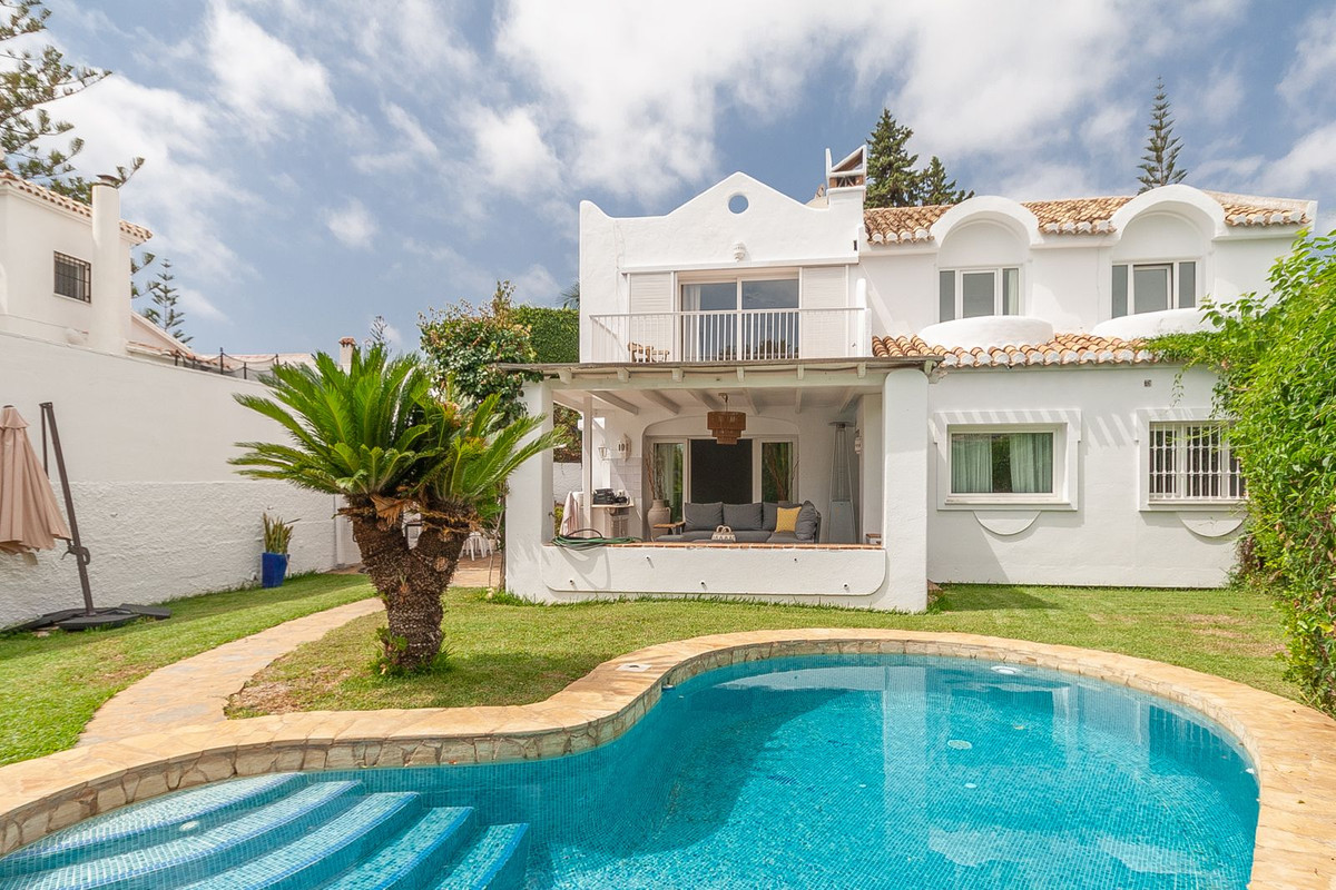 Huis te koop in Elviria | 4 slaapkamers H5463055