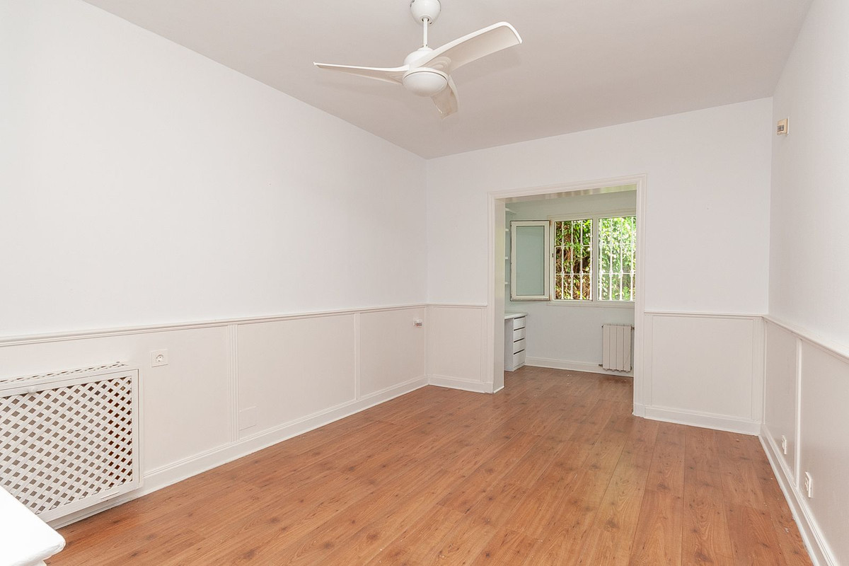 Huis te koop in Elviria | 4 slaapkamers H5463055