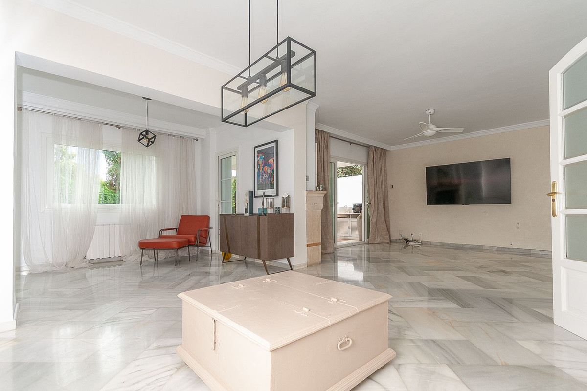 Huis te koop in Elviria | 4 slaapkamers H5463055