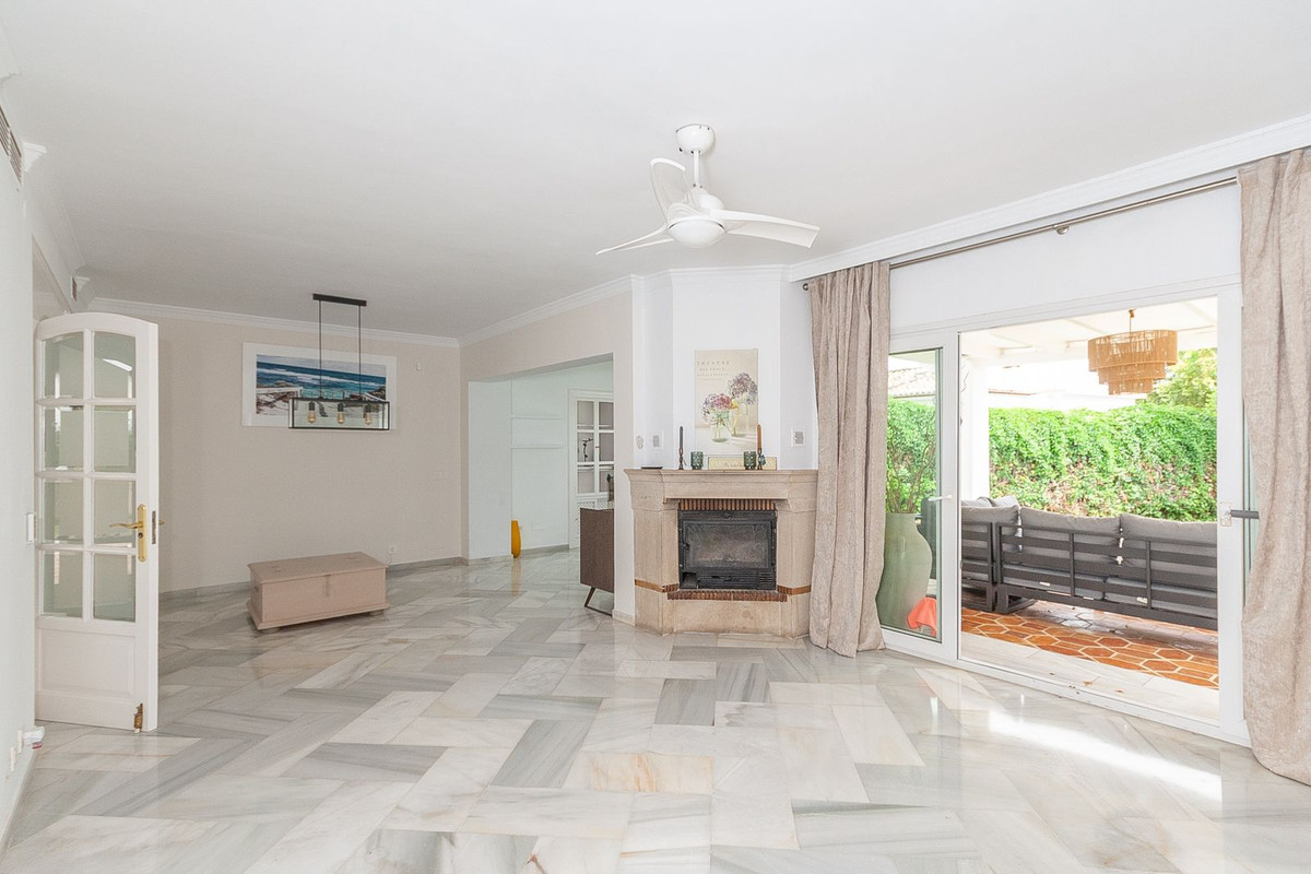 Huis te koop in Elviria | 4 slaapkamers H5463055