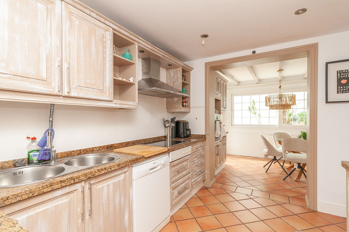 Huis te koop in Elviria | 4 slaapkamers H5463055