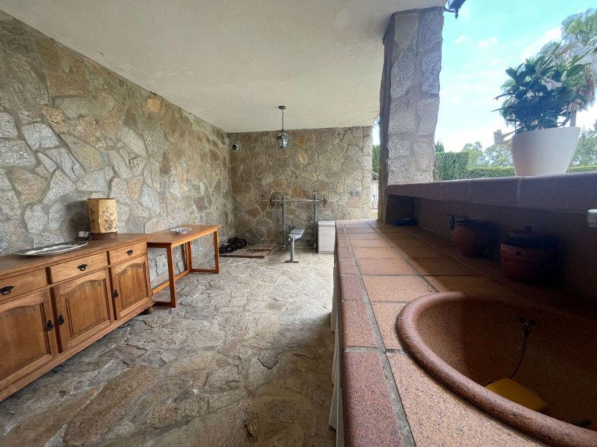 Huis te koop in Elviria | 5 slaapkamers H5471791