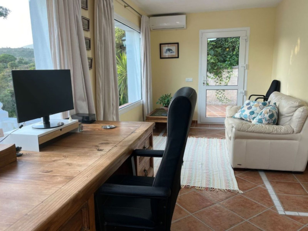 Huis te koop in Elviria | 5 slaapkamers H5471791