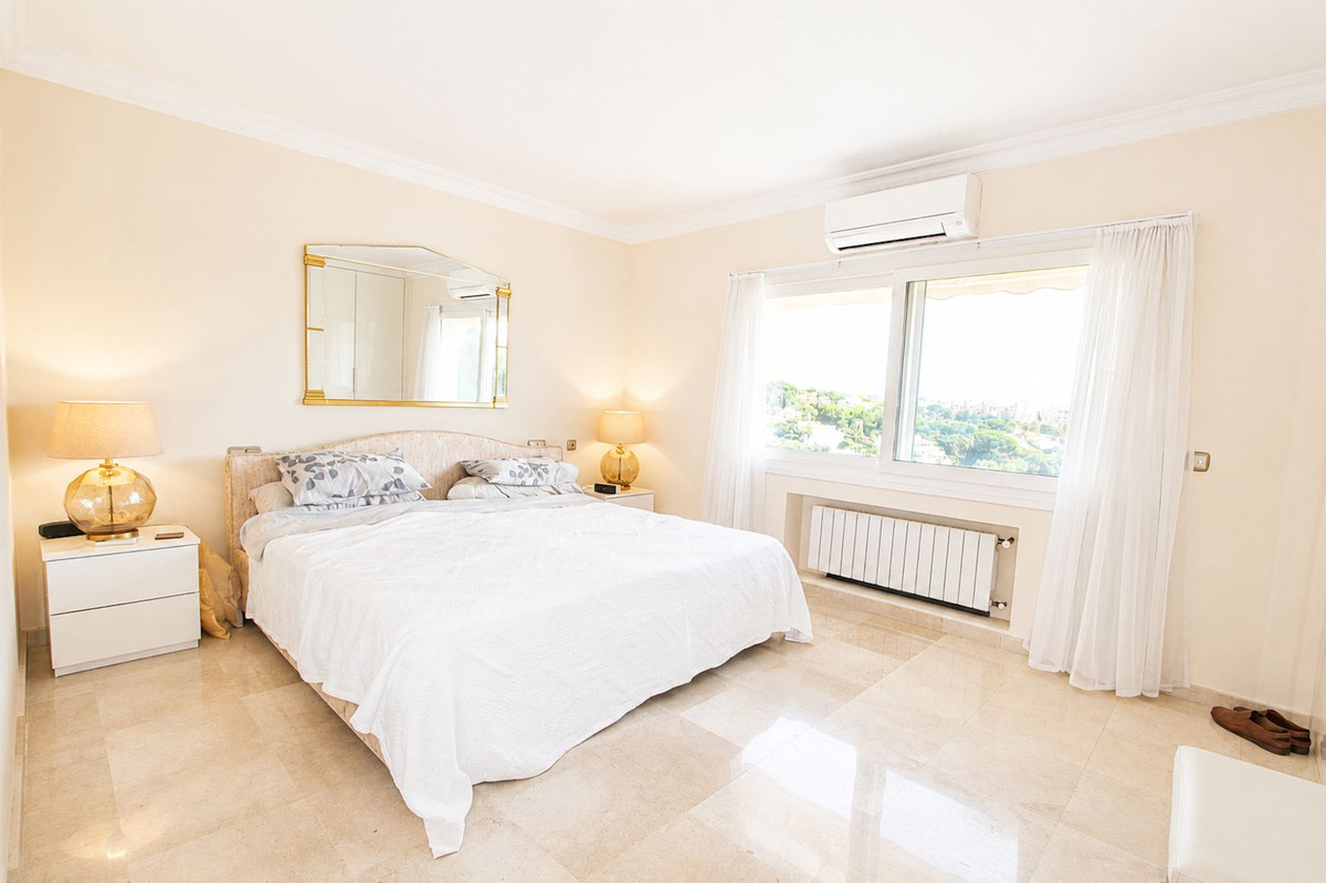 Huis te koop in Elviria | 4 slaapkamers H5475772