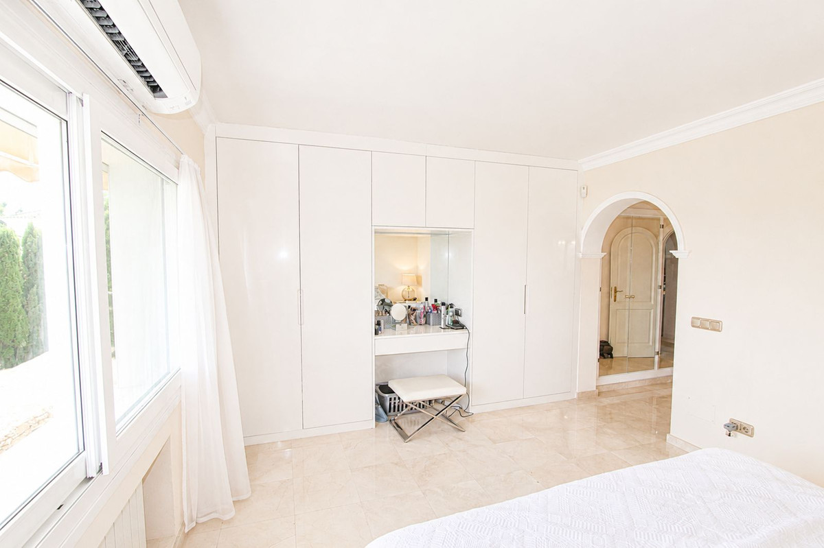 Huis te koop in Elviria | 4 slaapkamers H5475772