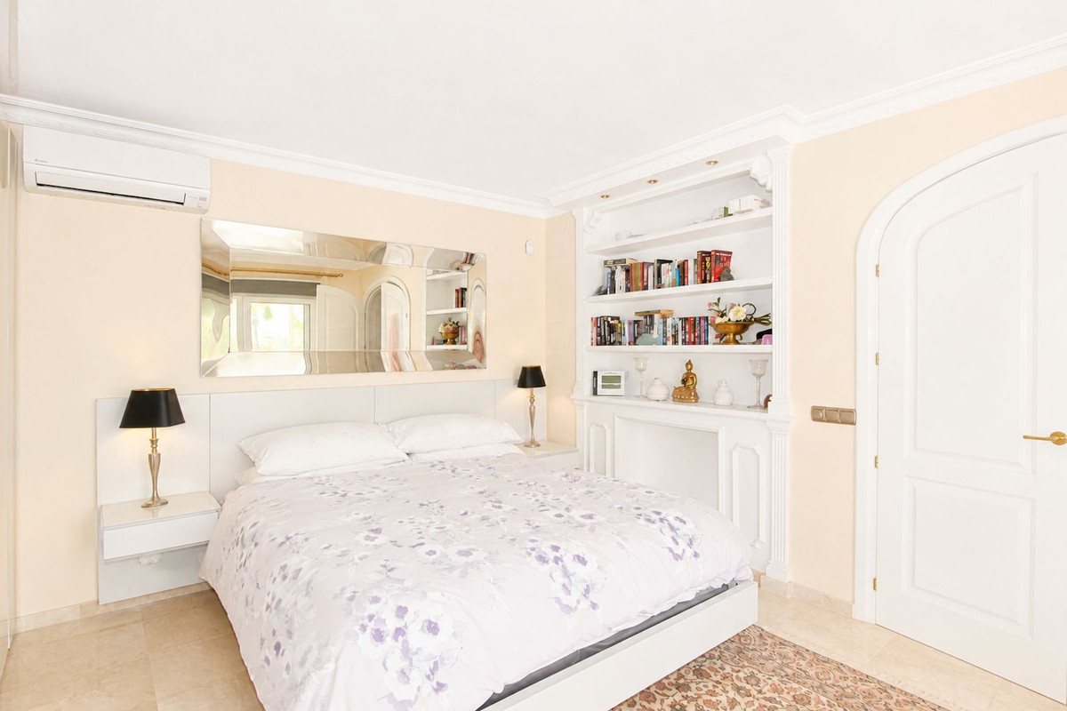 Huis te koop in Elviria | 4 slaapkamers H5475772