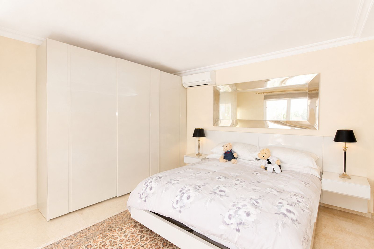 Huis te koop in Elviria | 4 slaapkamers H5475772