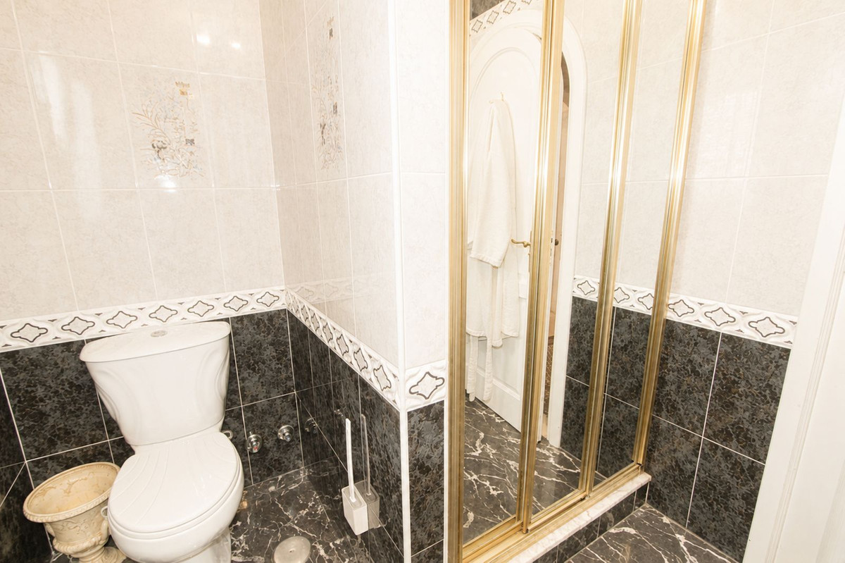 Huis te koop in Elviria | 4 slaapkamers H5475772