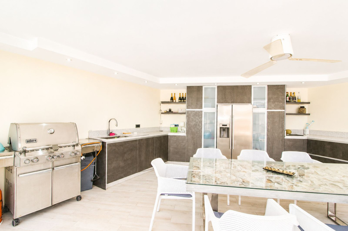 Huis te koop in Elviria | 4 slaapkamers H5475772