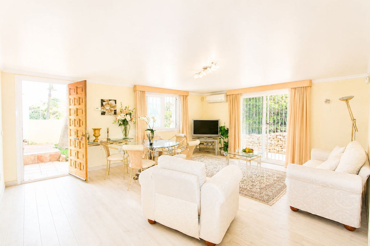 Huis te koop in Elviria | 4 slaapkamers H5475772
