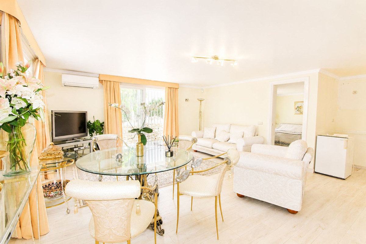 Huis te koop in Elviria | 4 slaapkamers H5475772
