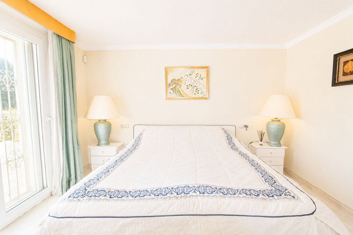 Huis te koop in Elviria | 4 slaapkamers H5475772