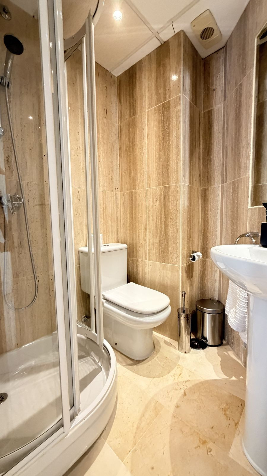 Appartement te koop in Elviria | 3 slaapkamers H5484610