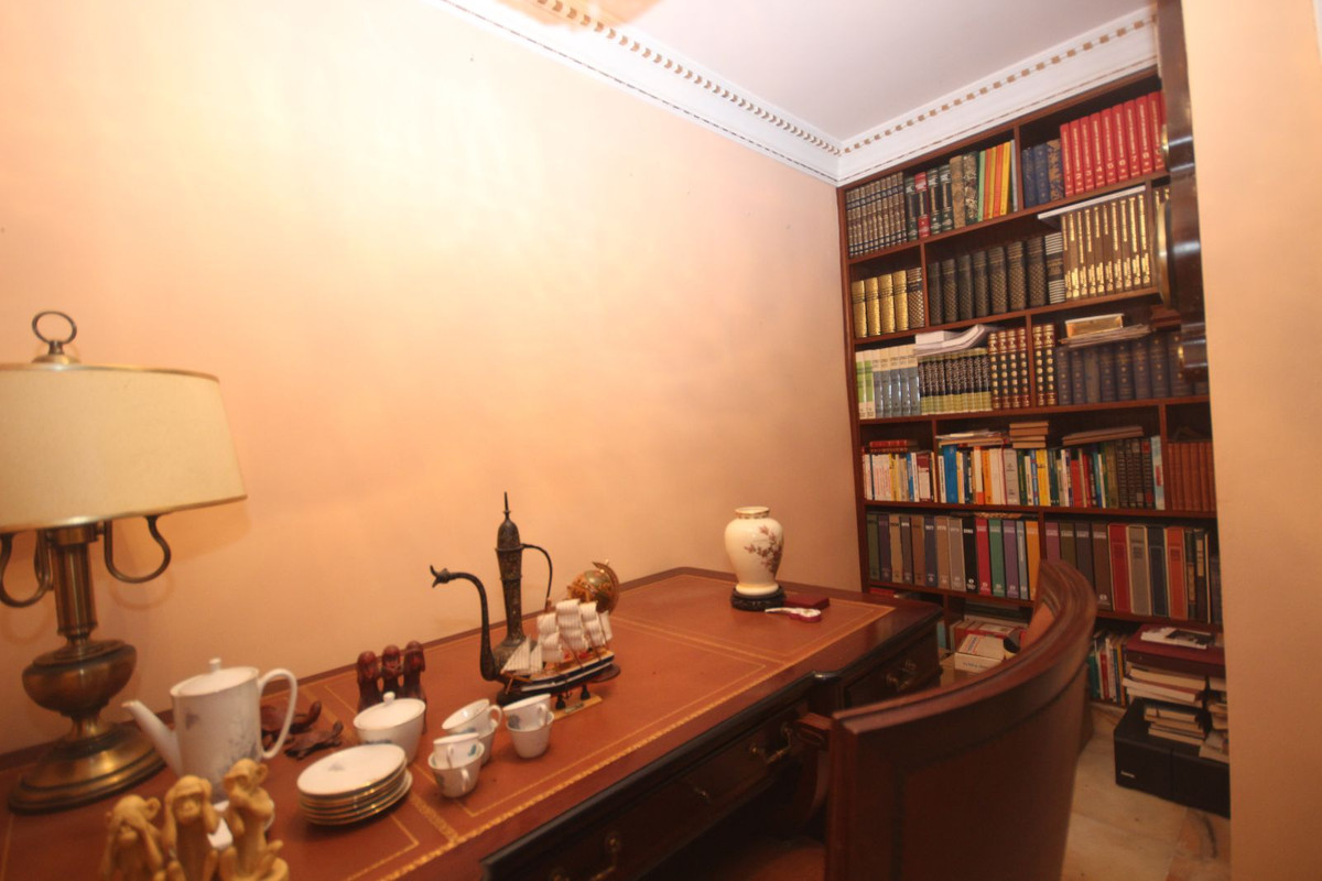 Huis te koop in Elviria | 4 slaapkamers H5487475