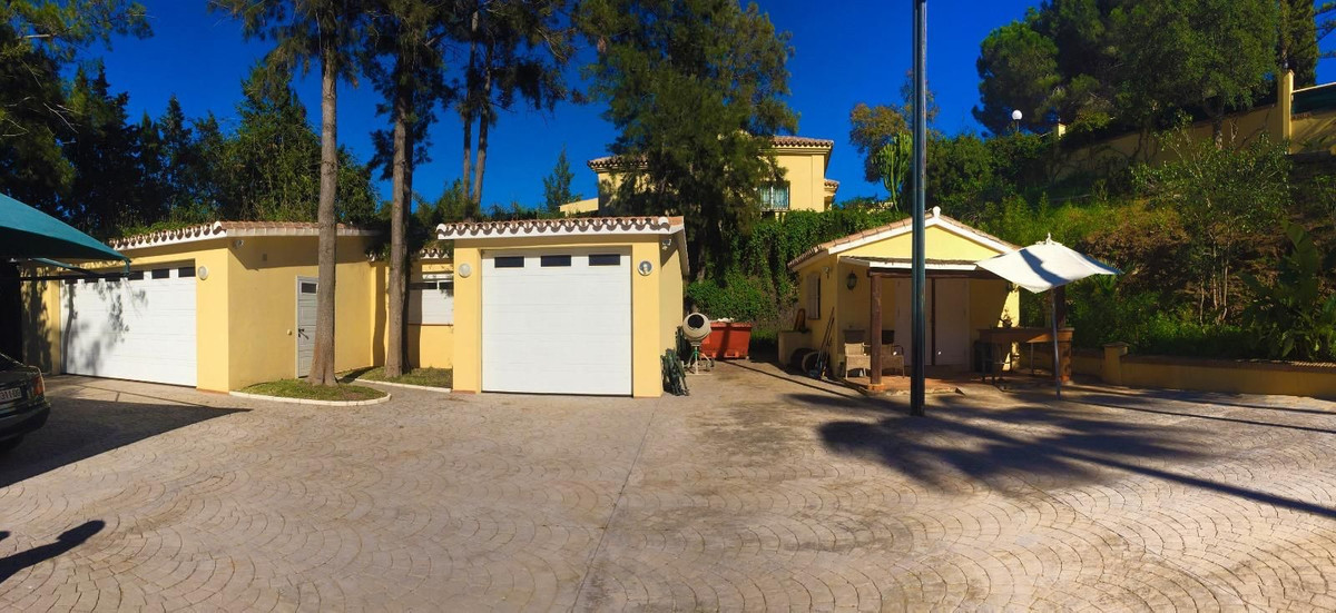 Huis te koop in Elviria | 5 slaapkamers H5516962