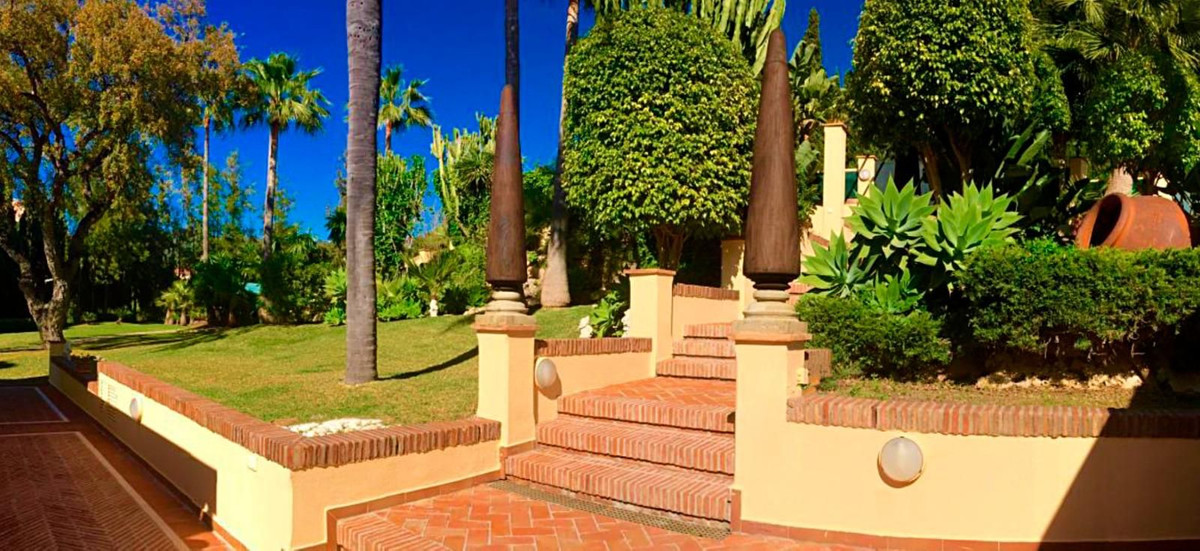Huis te koop in Elviria | 5 slaapkamers H5516962