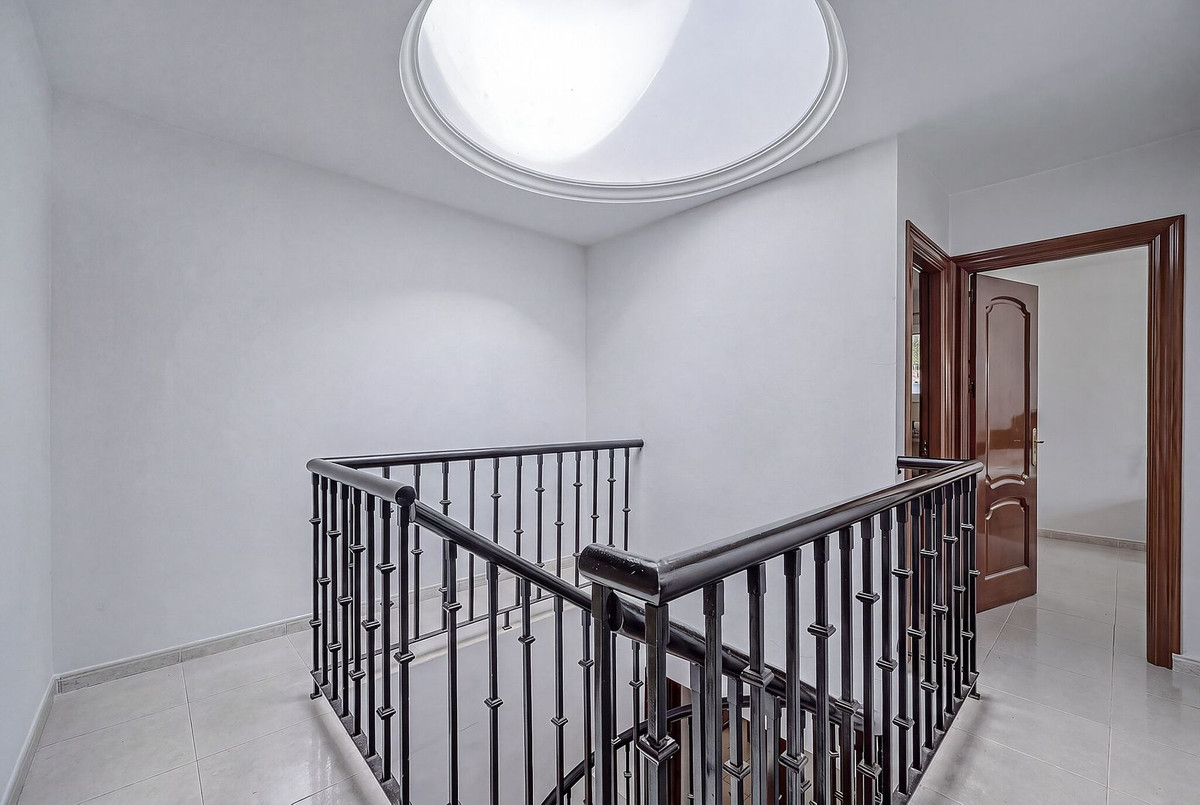 Huis te koop in Elviria | 6 slaapkamers H5520994