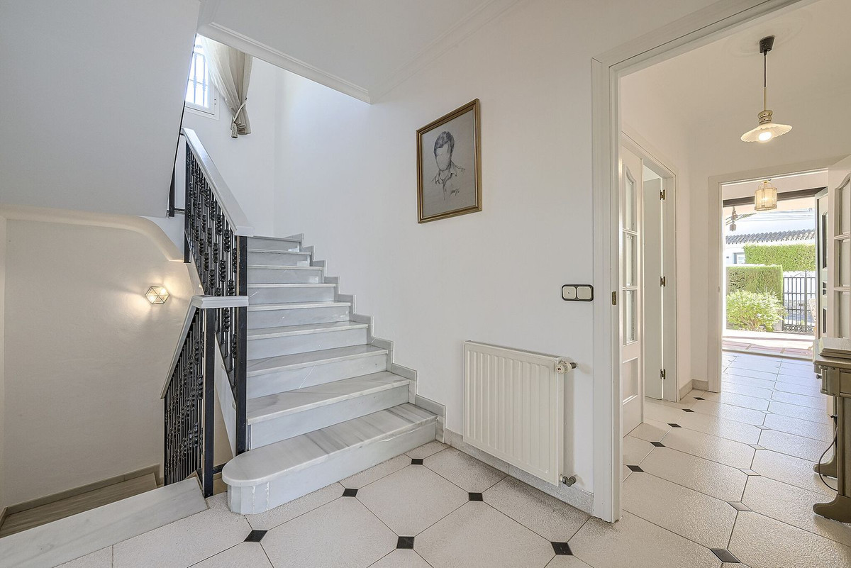 Huis te koop in Elviria | 5 slaapkamers H5524822