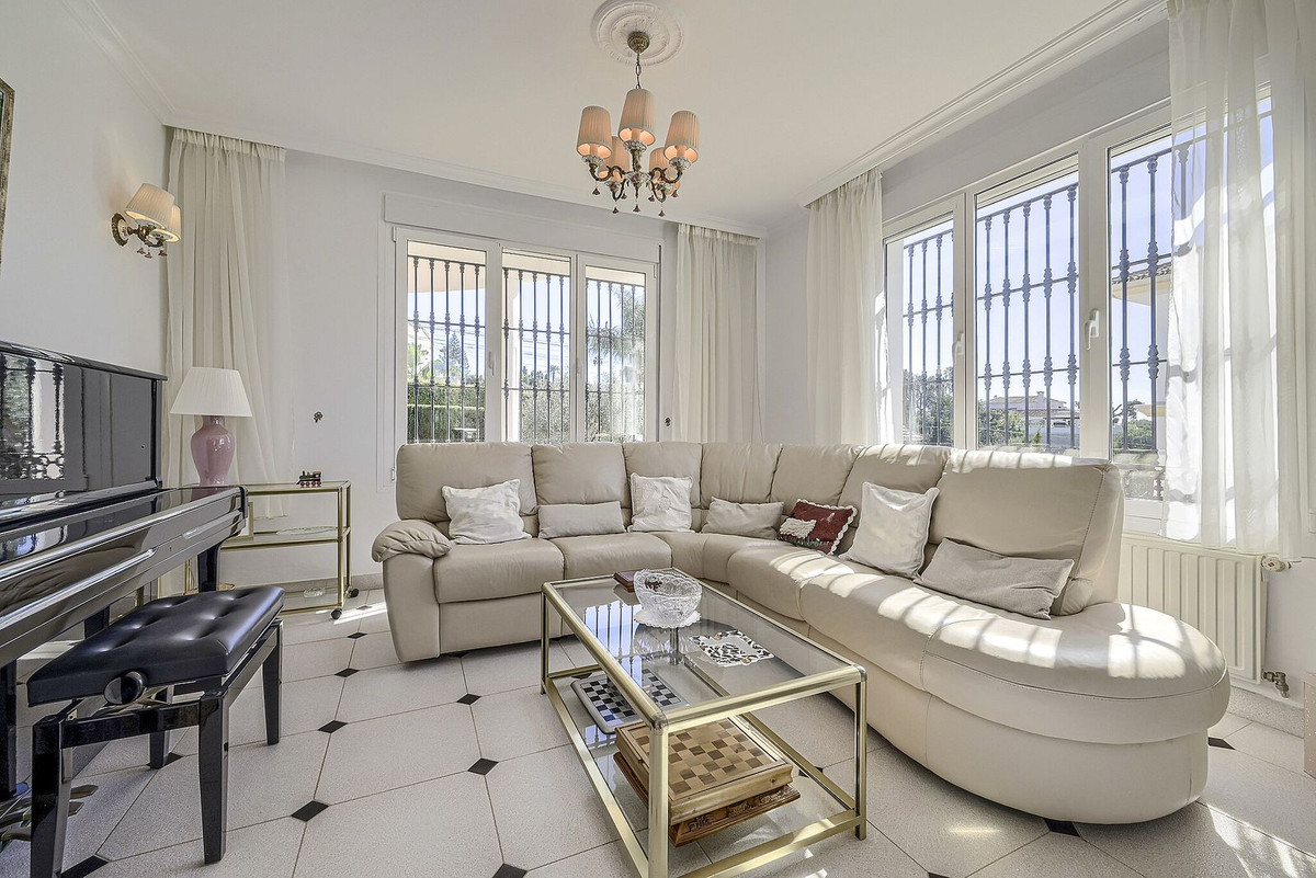 Huis te koop in Elviria | 5 slaapkamers H5524822
