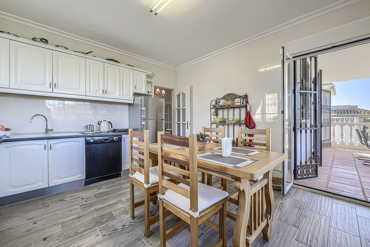 Huis te koop in Elviria | 5 slaapkamers H5524822