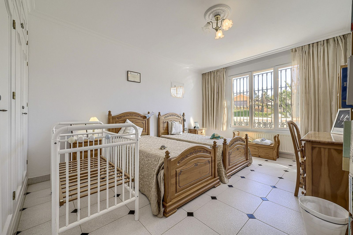 Huis te koop in Elviria | 5 slaapkamers H5524822