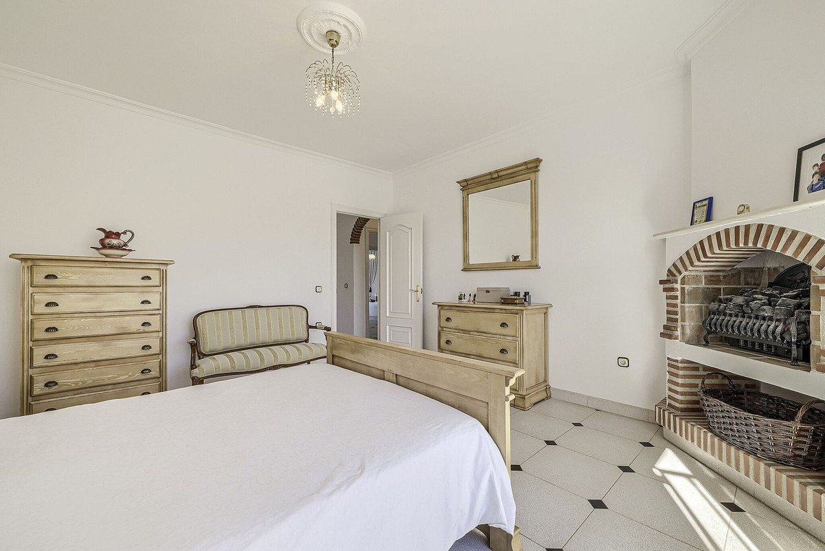 Huis te koop in Elviria | 5 slaapkamers H5524822