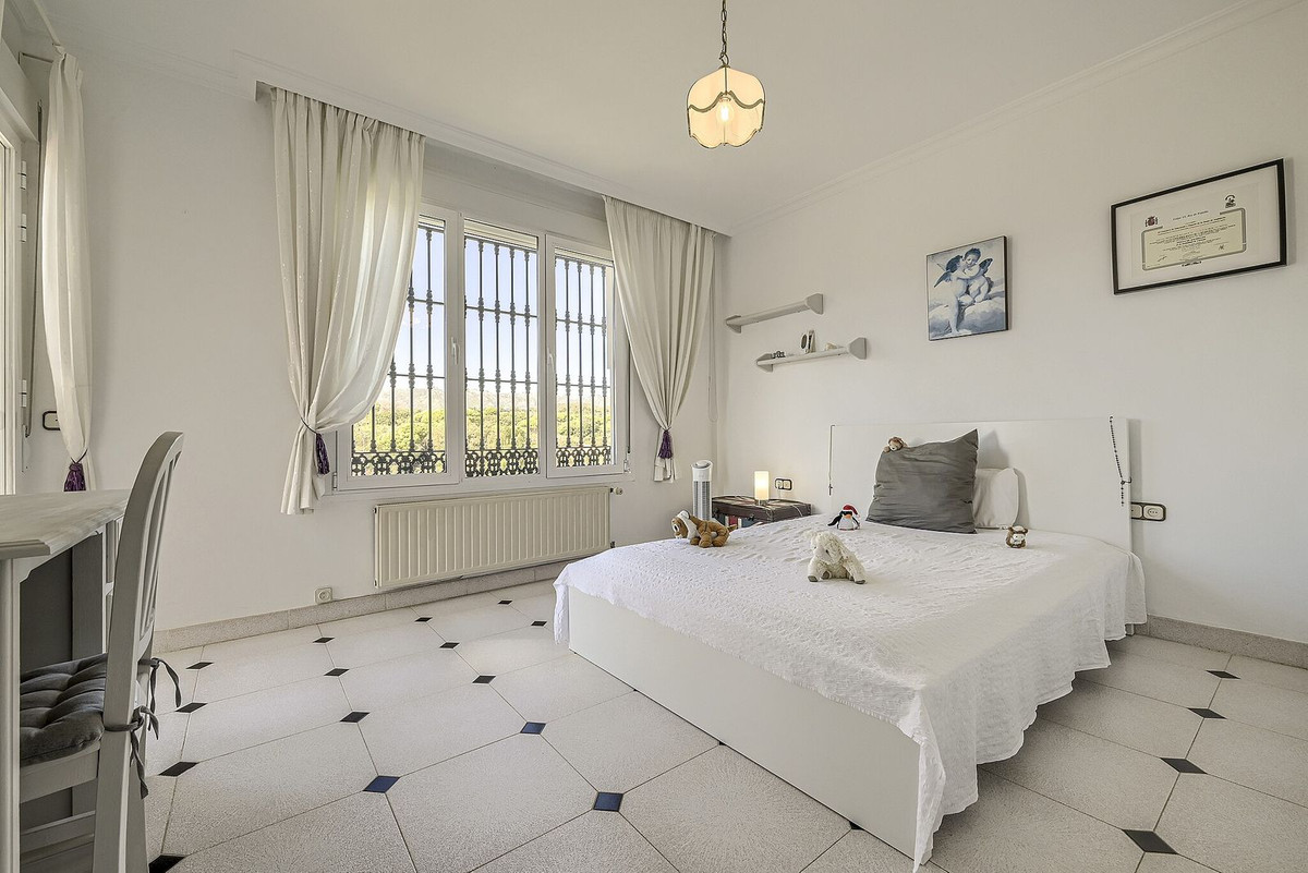 Huis te koop in Elviria | 5 slaapkamers H5524822