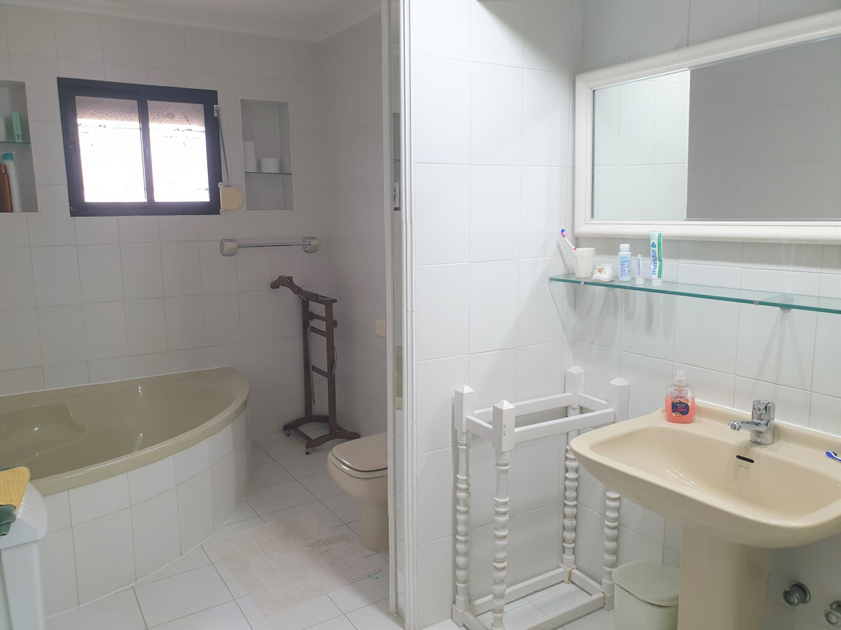 Huis te koop in Entrerrios | 3 slaapkamers H4050949