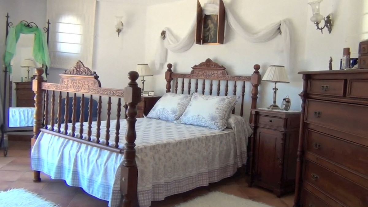 Huis te koop in Entrerrios | 4 slaapkamers H4846189