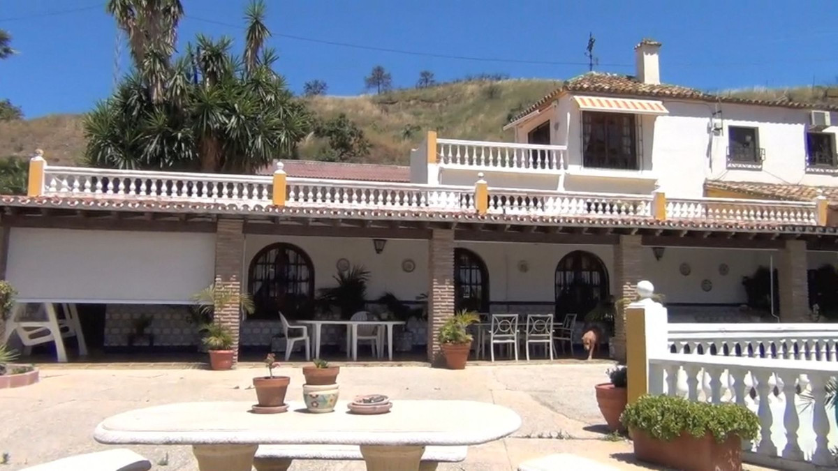 Huis te koop in Entrerrios | 4 slaapkamers H4846189