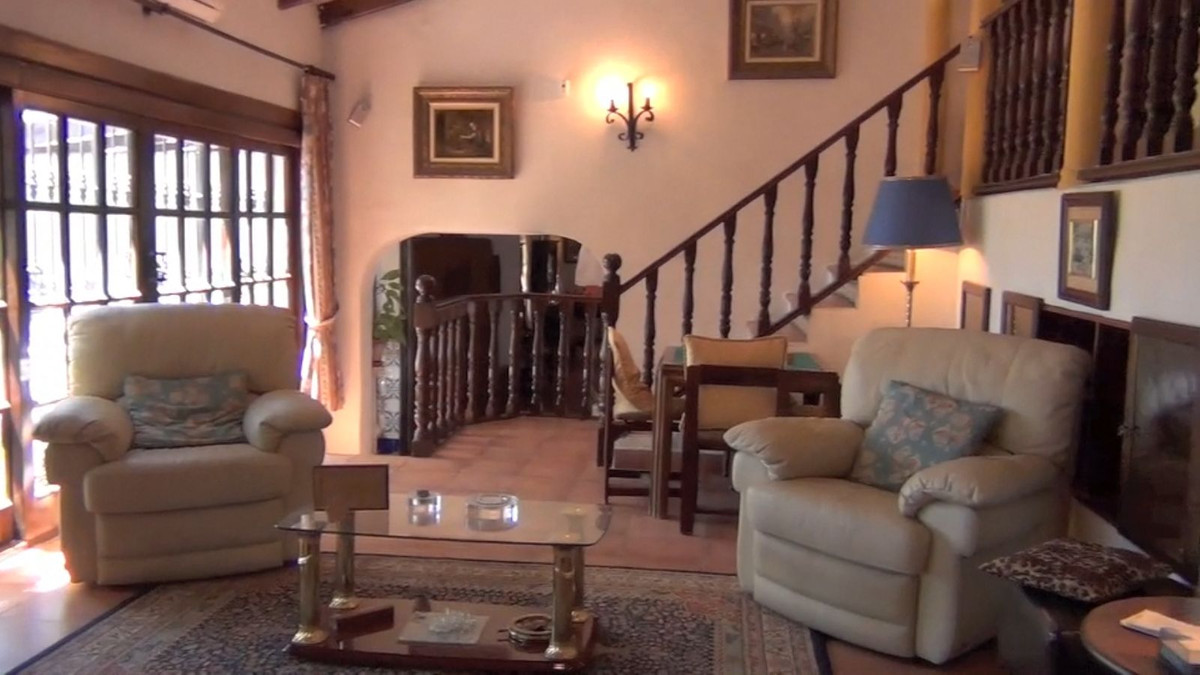 Huis te koop in Entrerrios | 4 slaapkamers H4846189