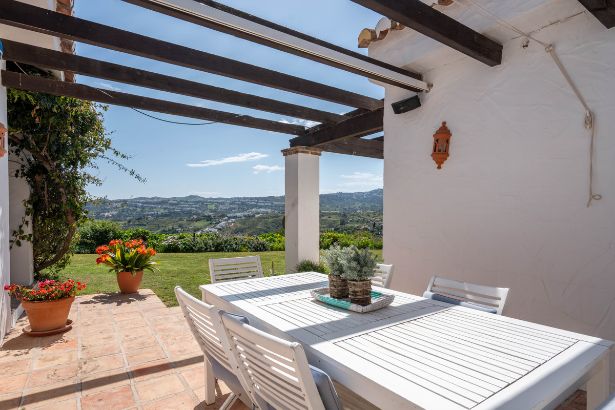 Huis te koop in Entrerrios | 4 slaapkamers H5007517
