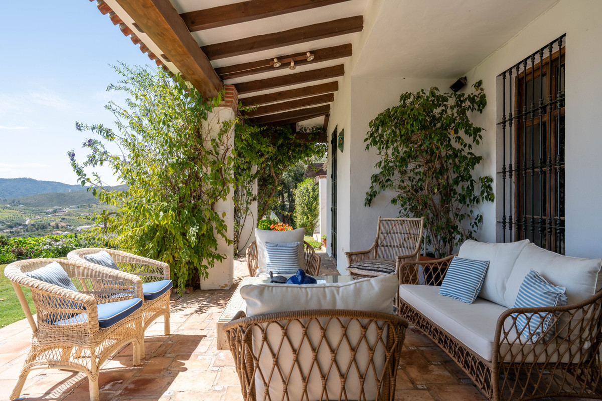 Huis te koop in Entrerrios | 4 slaapkamers H5007517