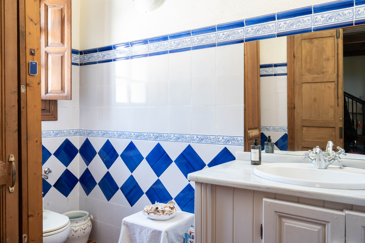 Huis te koop in Entrerrios | 4 slaapkamers H5007517