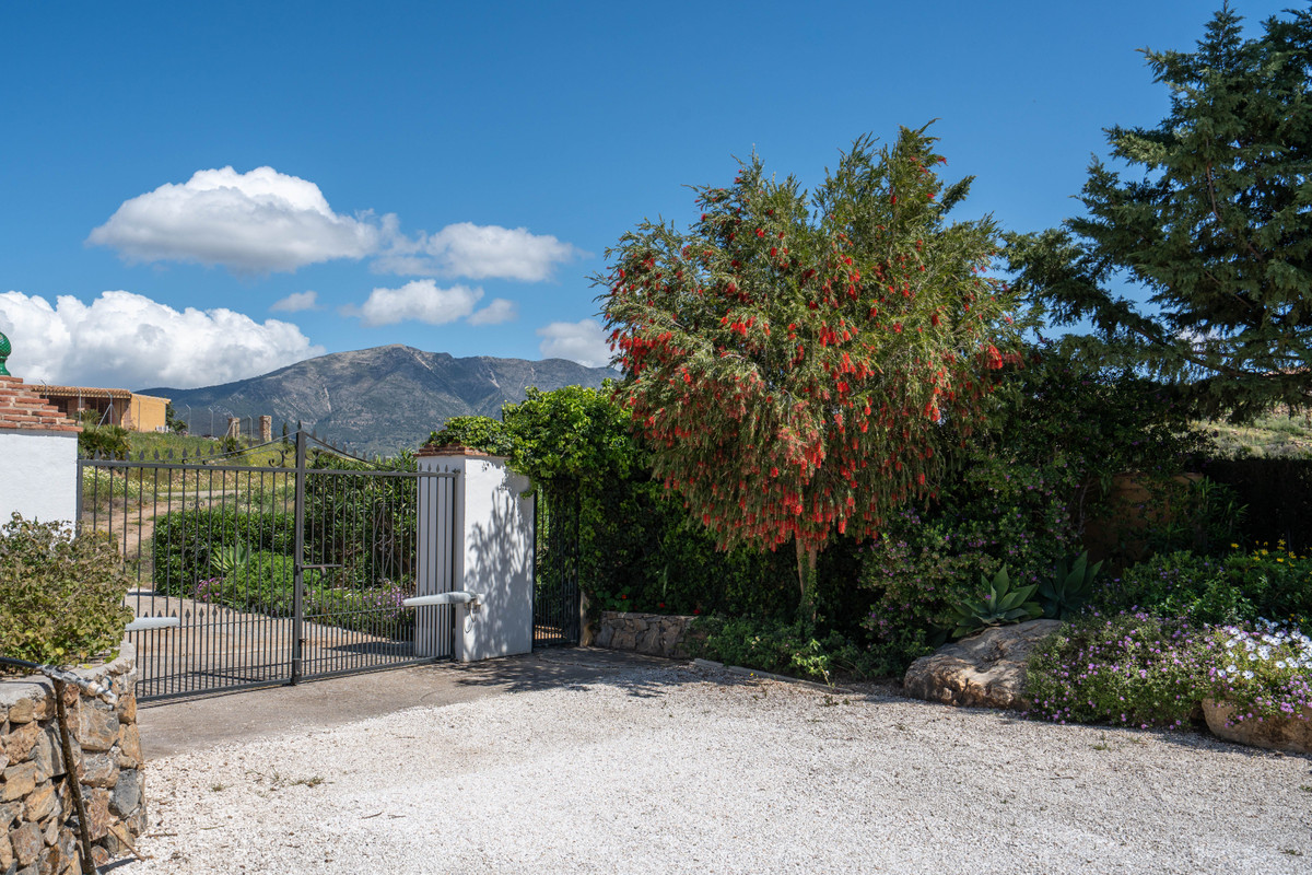 Huis te koop in Entrerrios | 4 slaapkamers H5007517