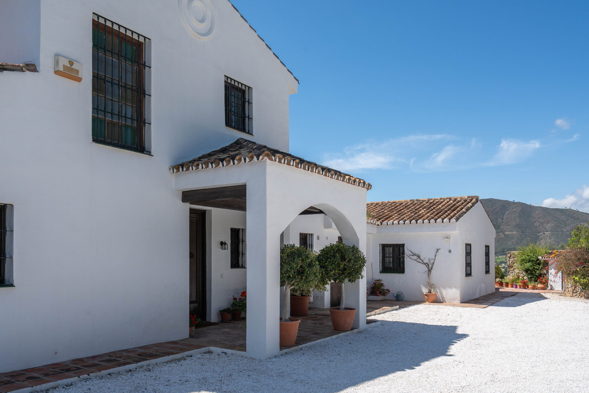 Huis te koop in Entrerrios | 4 slaapkamers H5007517