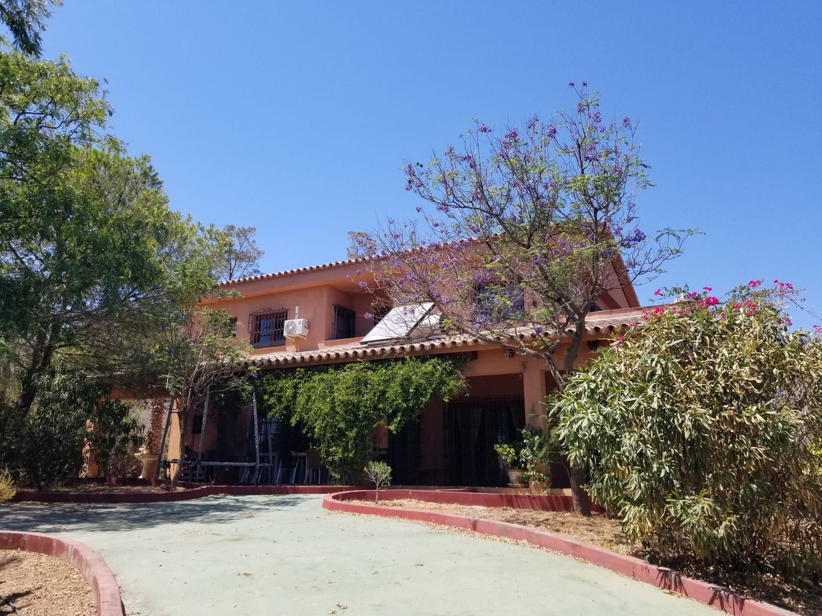 Huis te koop in Entrerrios | 4 slaapkamers H5075572